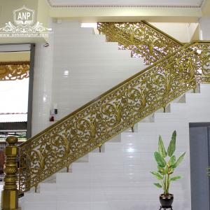 Ban công nhôm đúc mẫu mới 2022